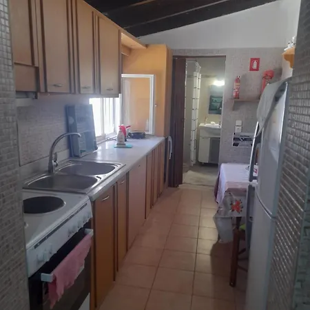 Nyaraló Niki's *